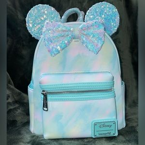 Exclusive LOUNGEFLY DISNEY MINNIE MOUSE SEAFOAM MINI BACKPACK NWT